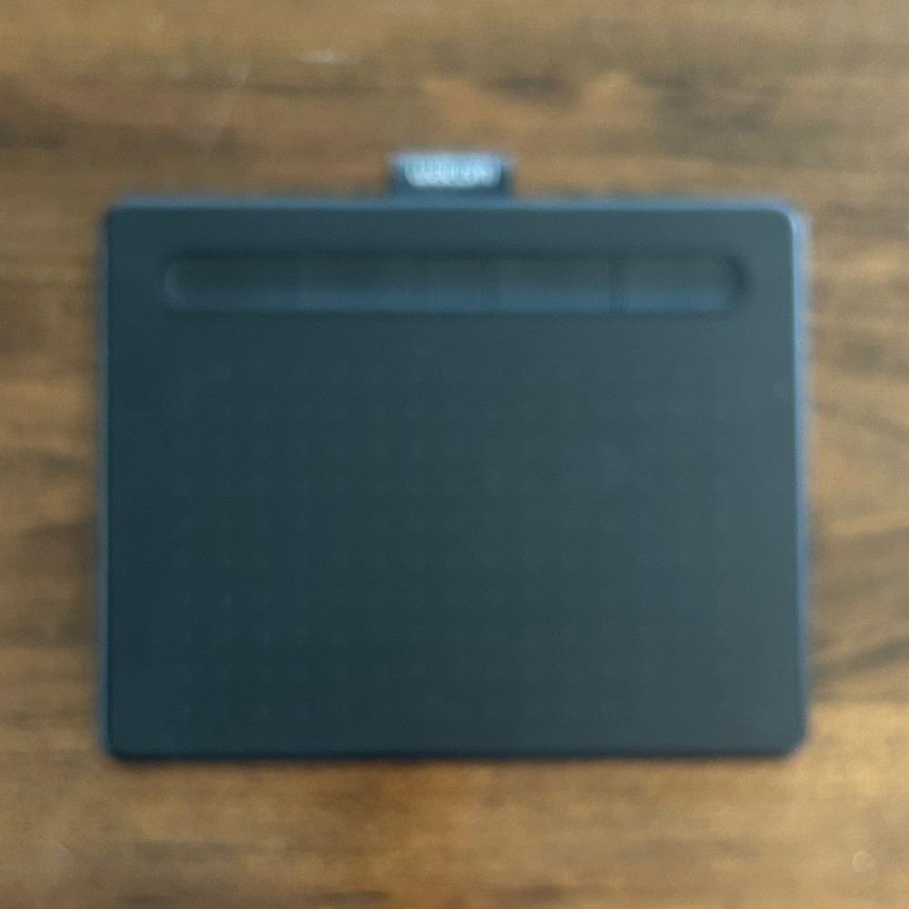 Wacom Intuos CTL-4100WL Wireless Bluetooth Pen Tablet‎ Black Small Drawing Pad